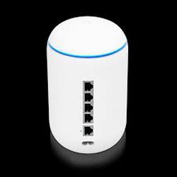 Ubiquiti Dream Machine All-in-one UniFi Gateway and access point